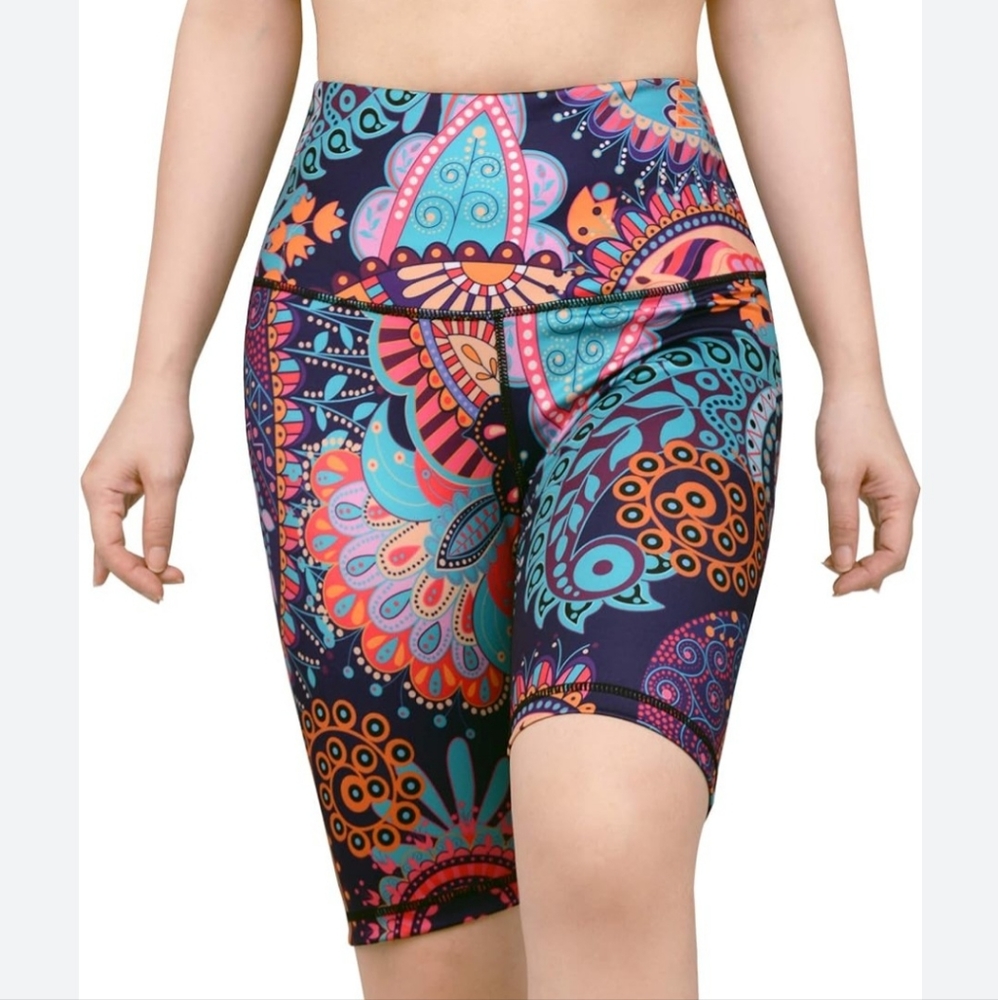 DOP DOVPOD Bosnia Secret- Pocket Women's Shorts Activewear Stretch Size Large.